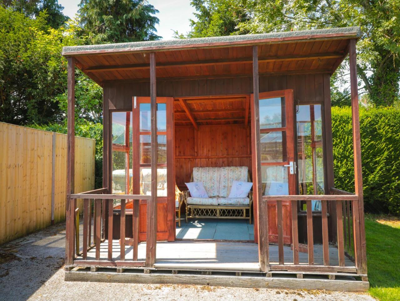 וויטבי River Gardens Cottage מראה חיצוני תמונה