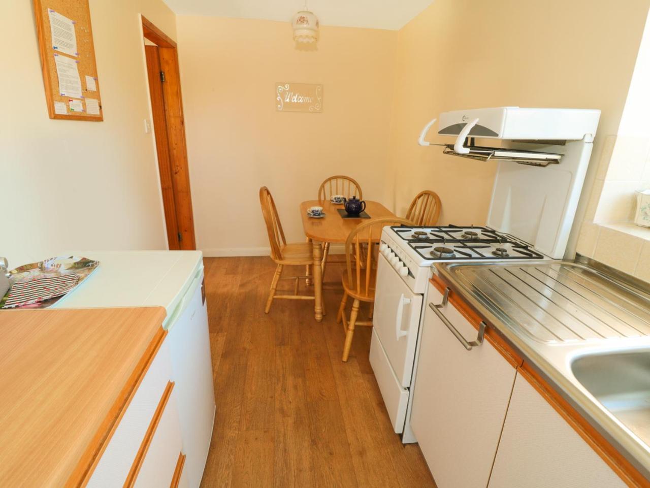 וויטבי River Gardens Cottage מראה חיצוני תמונה